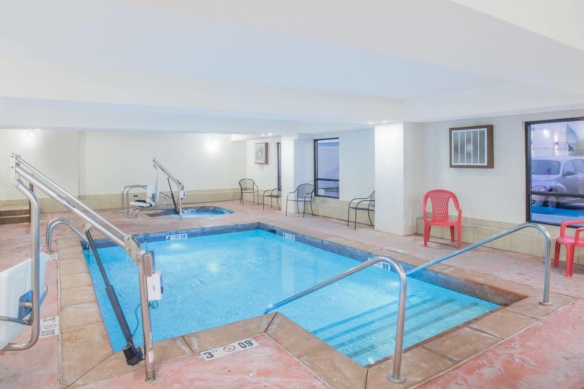 Sky Tree Hotels Τούλσα Εξωτερικό φωτογραφία